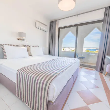Arinnanda Hotel