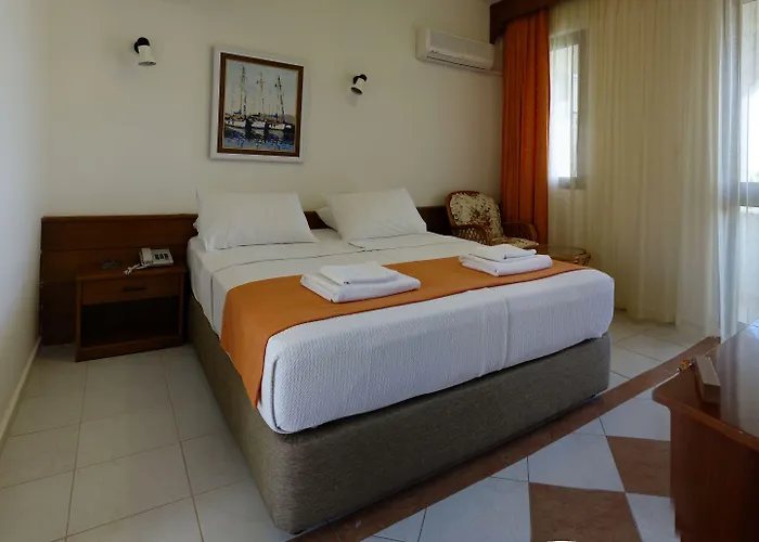 Ξενοδοχείο Arinnanda 3*